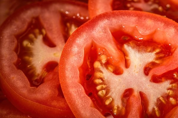トマトもパスタも大豆にも！抜け毛が増える有害物質「レクチン」とは？